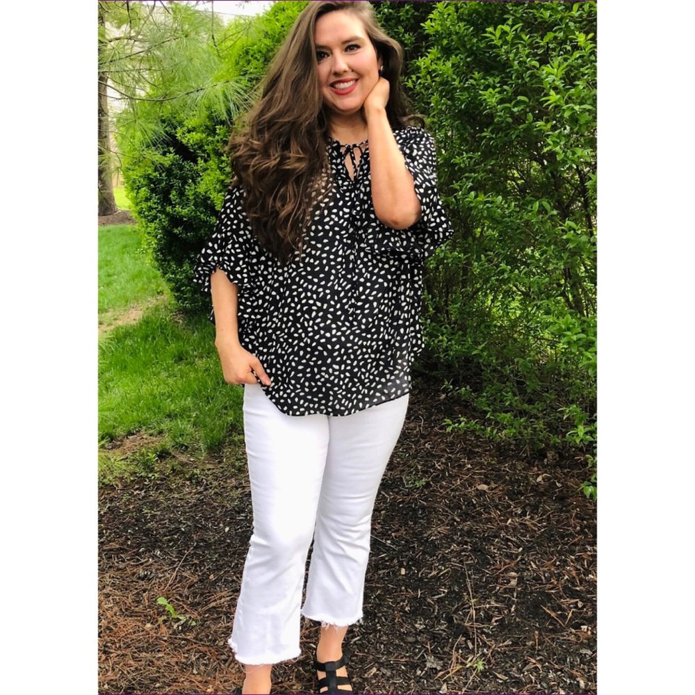 Black White Blouse by Gigio